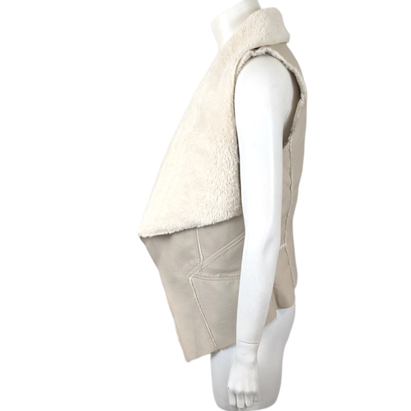 Blank NYC Drape Front Faux Shearling Vegan Leather Vest Ivory Beige - Picture 4 of 10